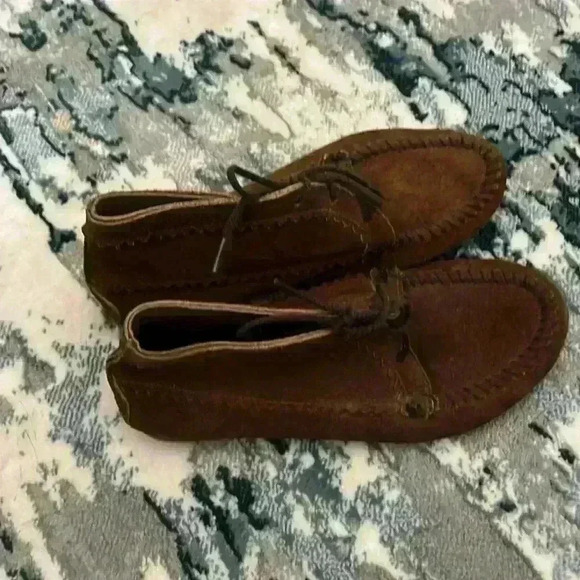 Minnetonka suede boots - Picture 4 of 8